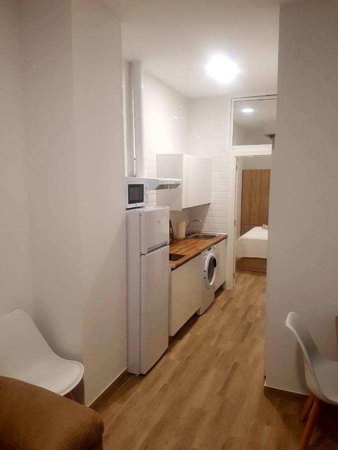 Apartments Naty Beach Малага Экстерьер фото