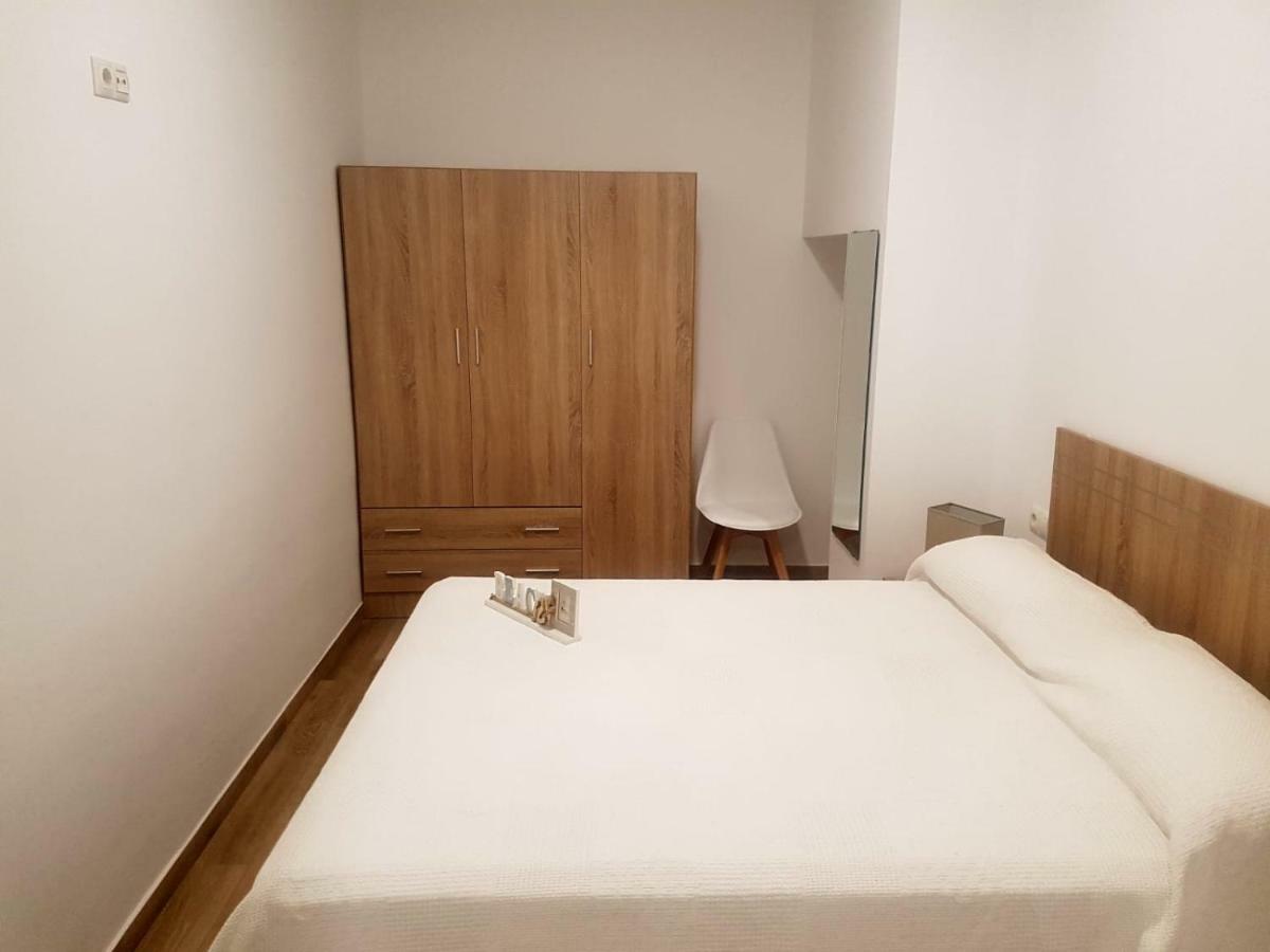 Apartments Naty Beach Малага Экстерьер фото