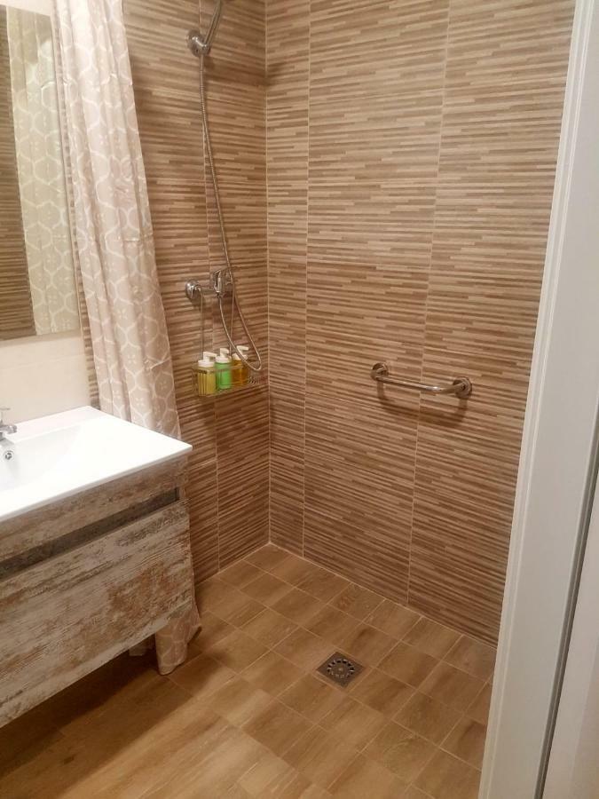 Apartments Naty Beach Малага Экстерьер фото