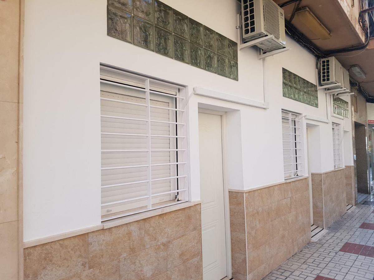 Apartments Naty Beach Малага Экстерьер фото